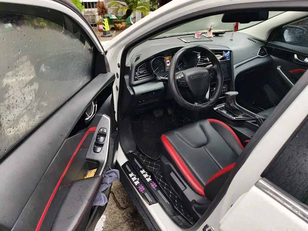 Venucia D60 2018 2018 1.6L CVT Smart Elite Edition