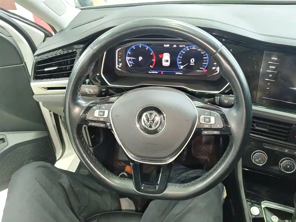 Volkswagen Sagitar 2022 280TSI DSG Surpassing Edition фото 11