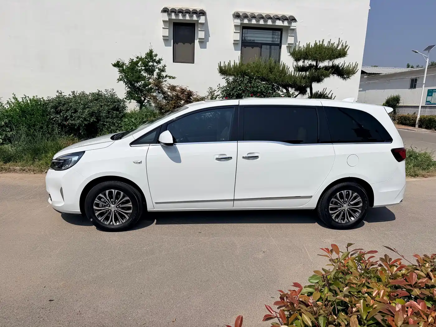 Buick GL8 2021 Land Business Class 652T Luxury фото 4