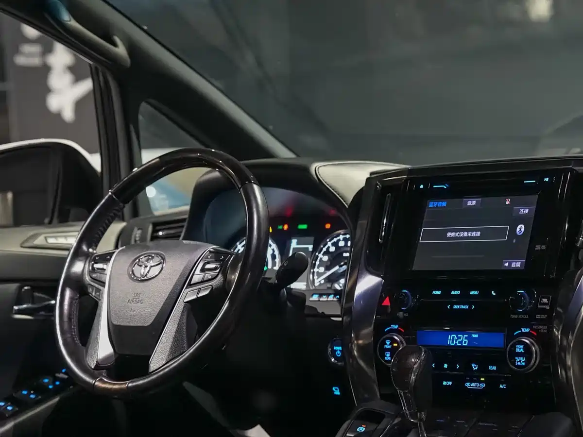 Toyota Vellfire 2019 Hybrid 2.5L HV Premium Edition фото 8