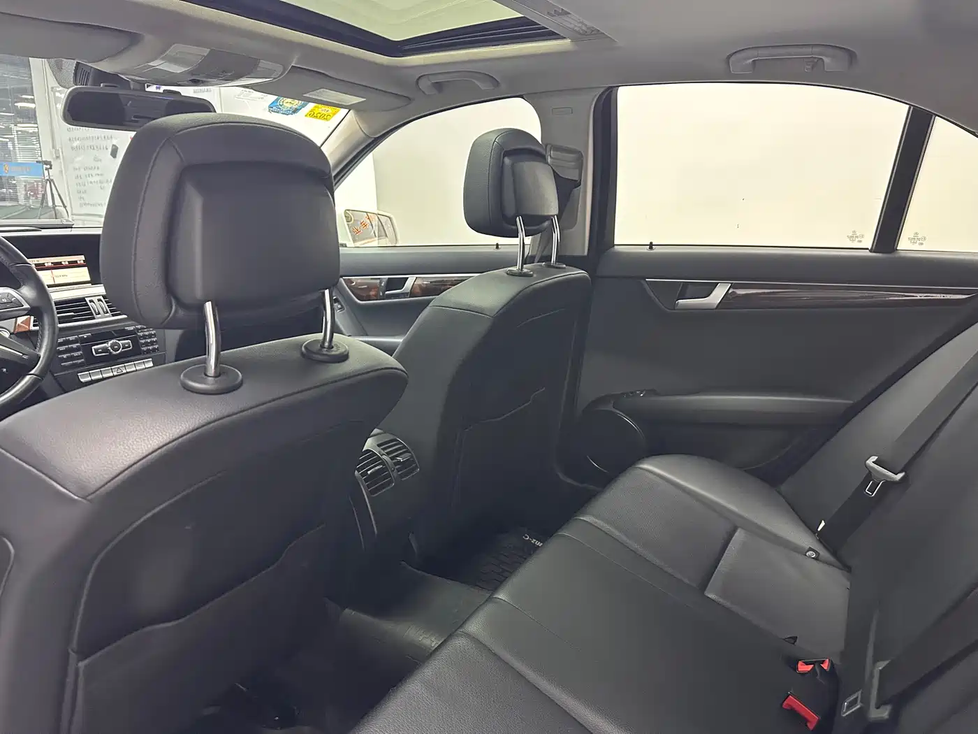 Mercedes-Benz C-Class 2013 C 260 Elegance Grand Edition фото 7
