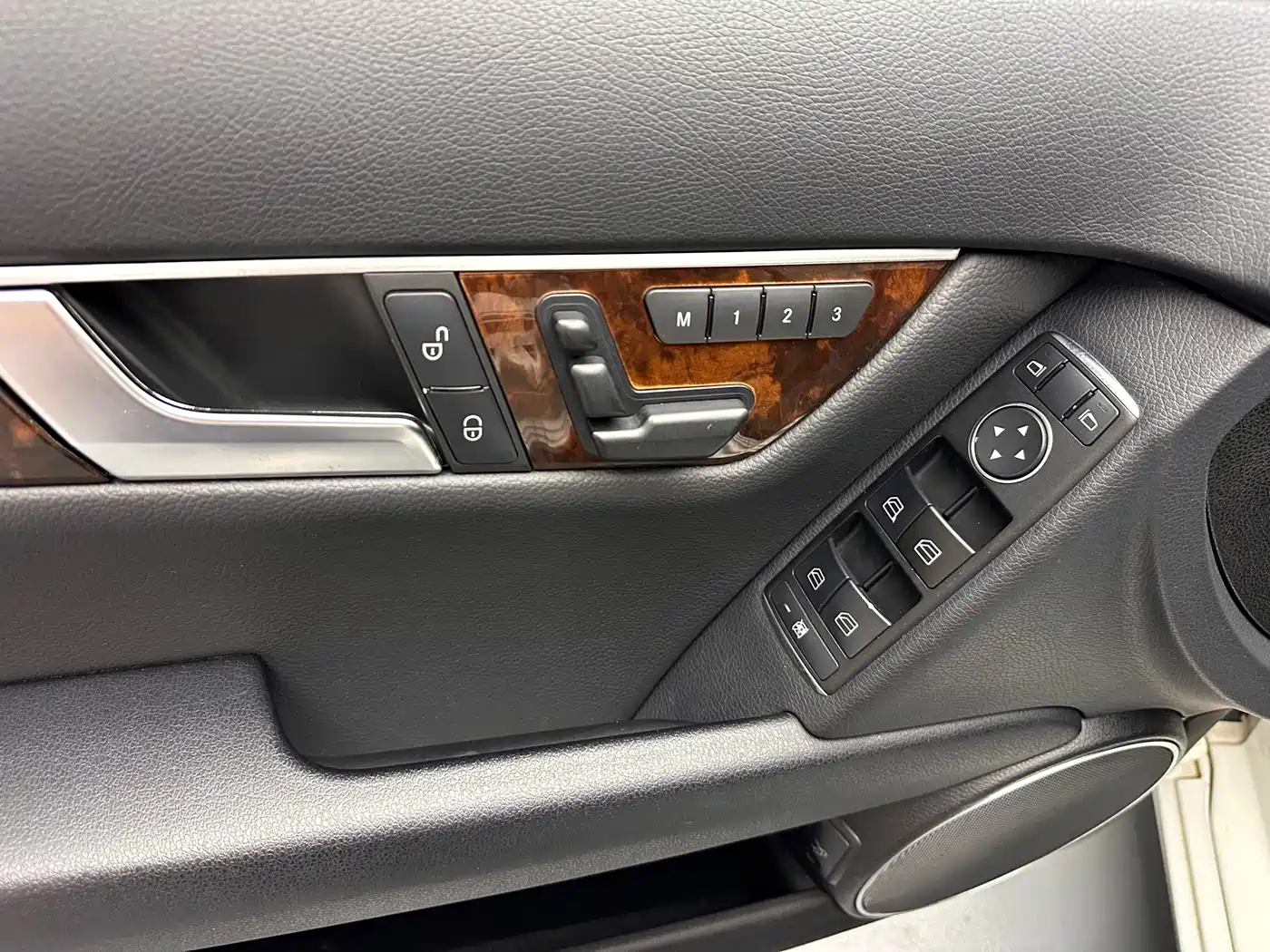 Mercedes-Benz C-Class 2013 C 260 Elegance Grand Edition фото 5