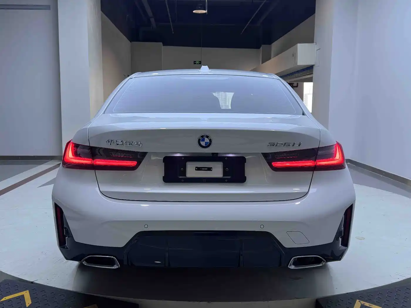 BMW 3 Series 2023 320Li M Sport Package фото 5