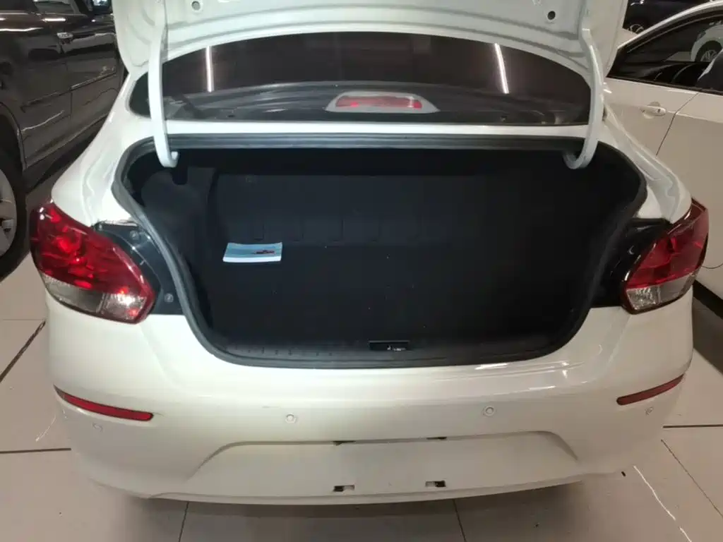 Kia Huan Chi 2021 2020 Facelift 1.4L Auto Comfort Sunroof Edition