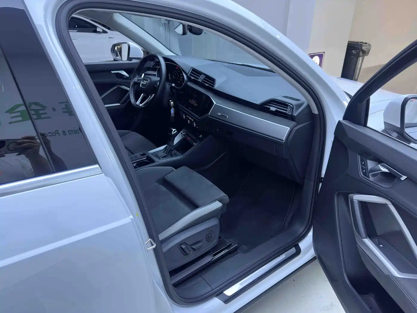 Audi Q3 2023 35 TFSI Progressive Dynamic (1.4T) фото 11