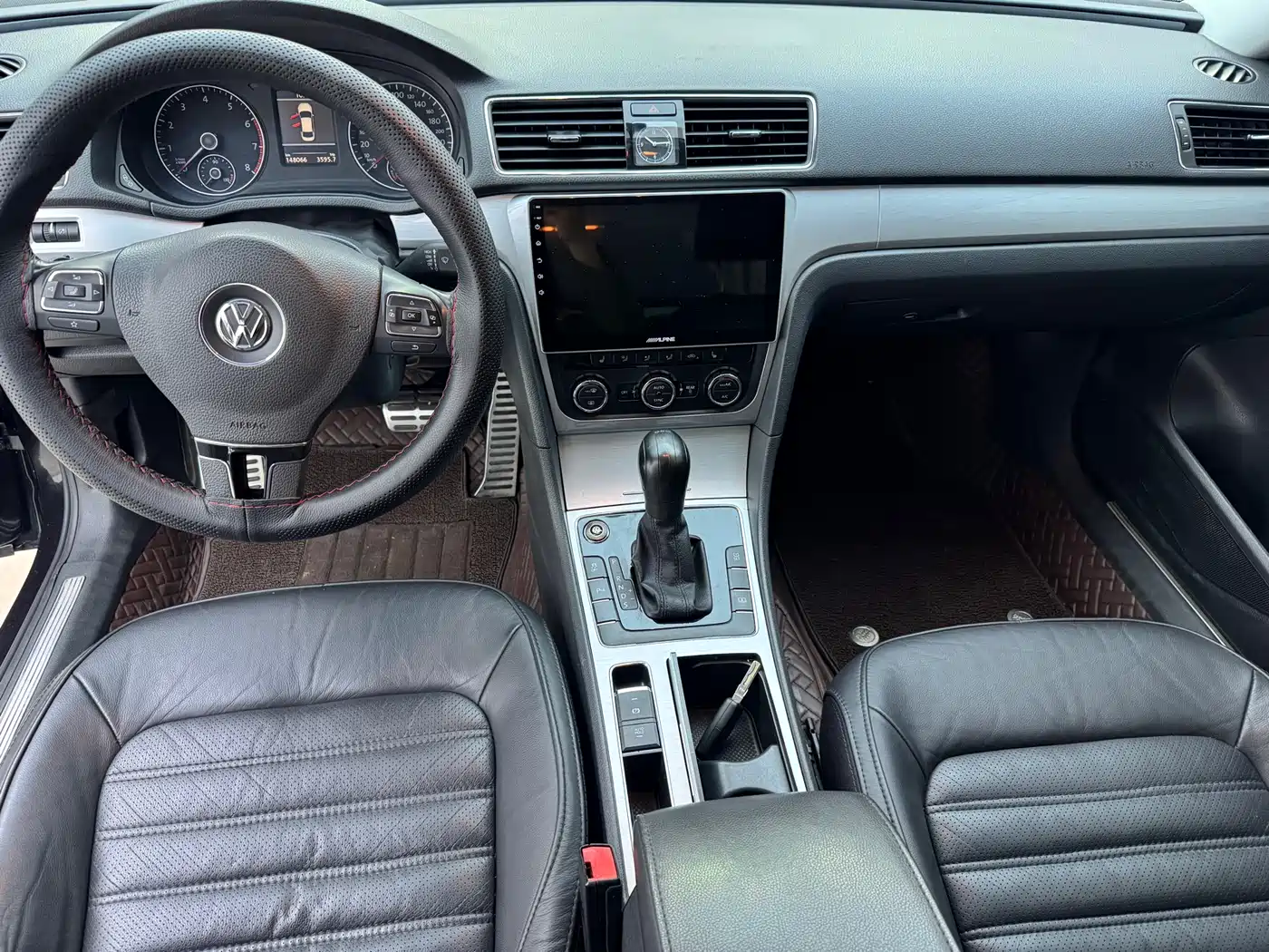 Volkswagen Passat 2015 1.8TSI DSG Prestige Edition фото 6