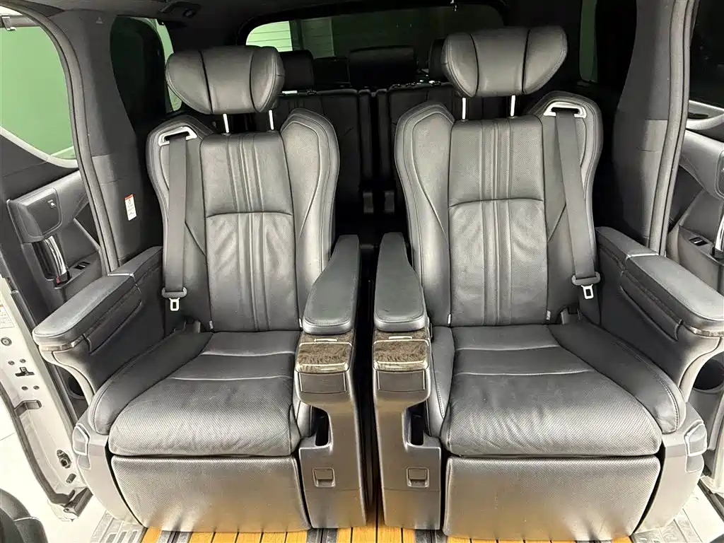 Toyota Alphard 2021 Hybrid 2.5L Premium фото 23
