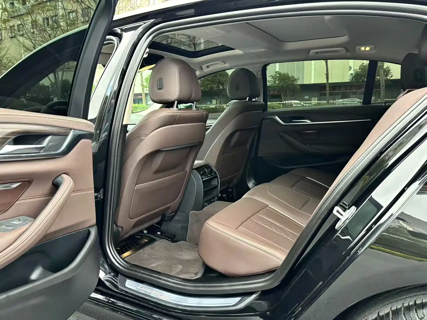BMW 5 Series 2021 530Li Leading Luxury Package фото 9