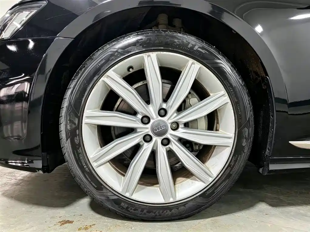 Audi A6L 2021 45 TFSI Exclusive Sport фото 15