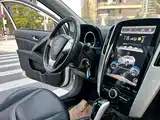 Фото 13 - Luxgen U6 SUV