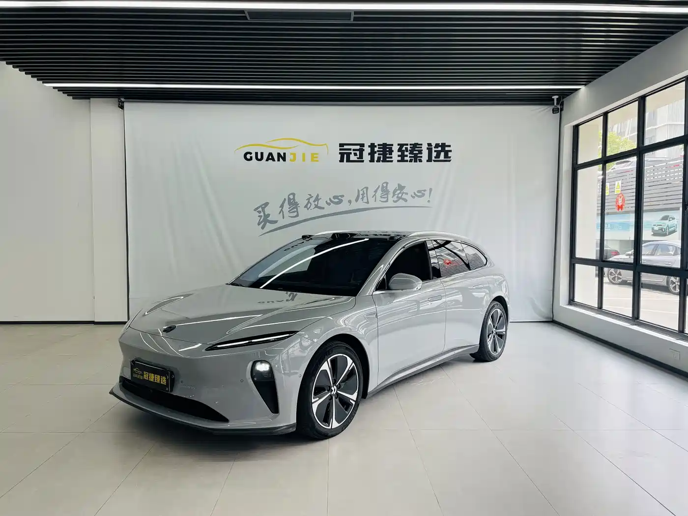 NIO ET5T 2024