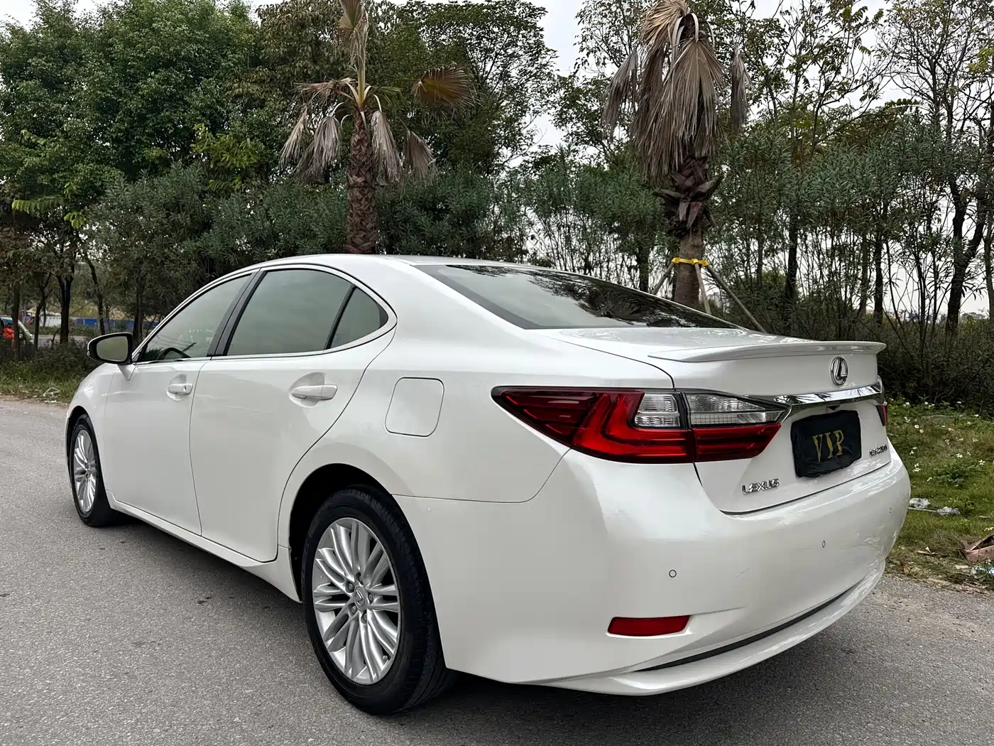 Lexus ES 2015 200 Elite Edition фото 6