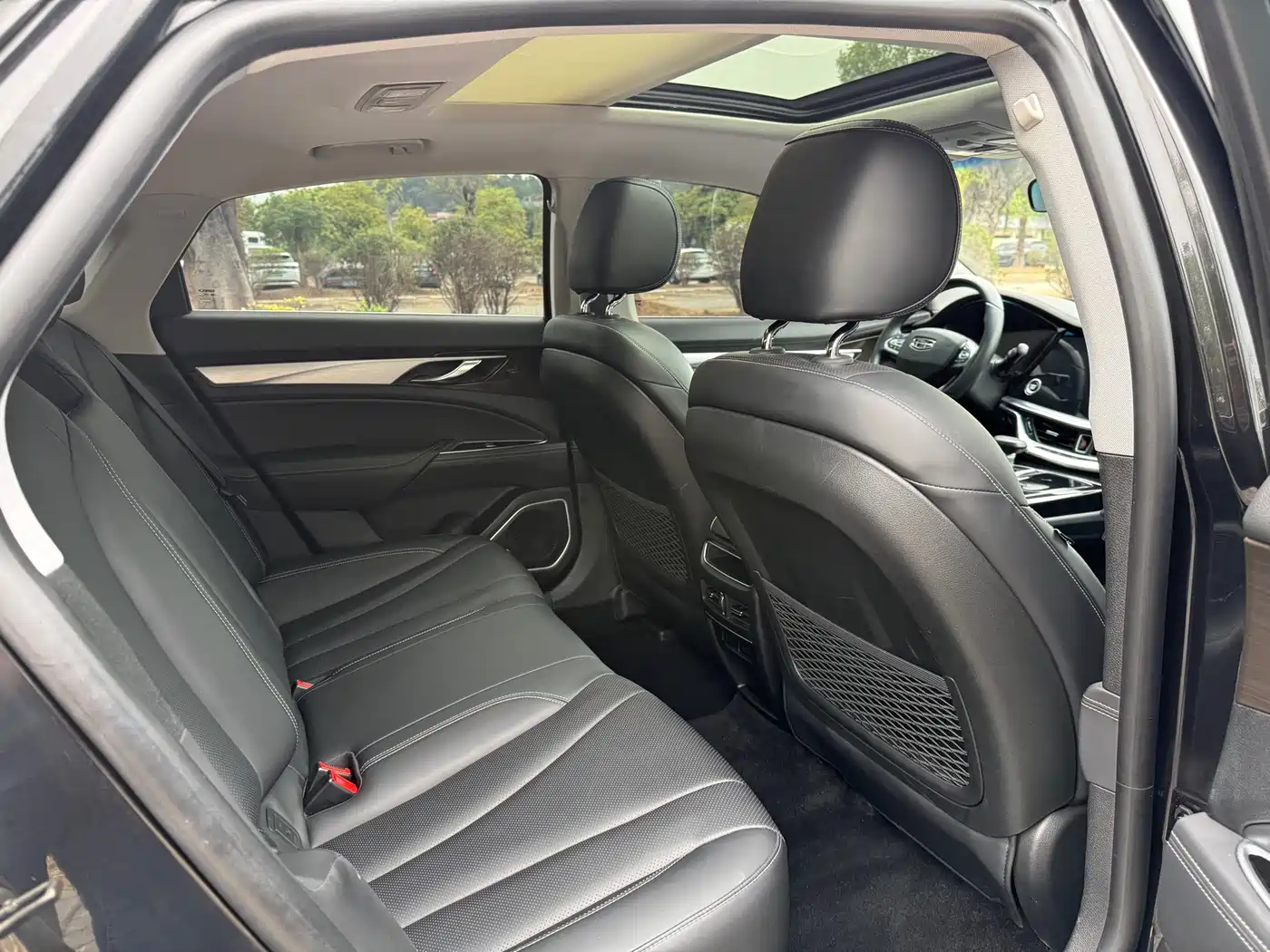 GEELY AUTOMOBILE BORUI