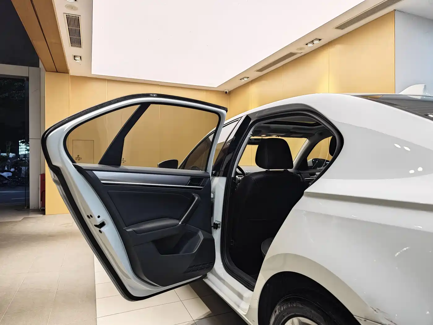 Volkswagen Bora 2018 1.5L Automatic Comfort фото 20