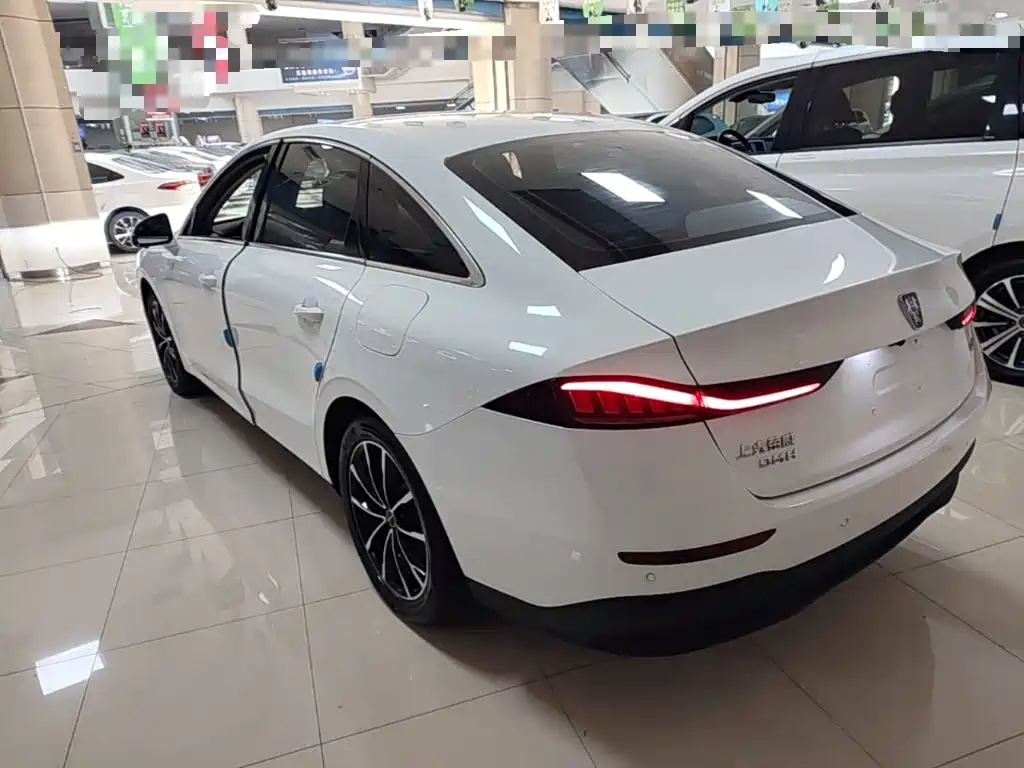 Roewe D7 2024 2025 DMH 125km World Champion Edition