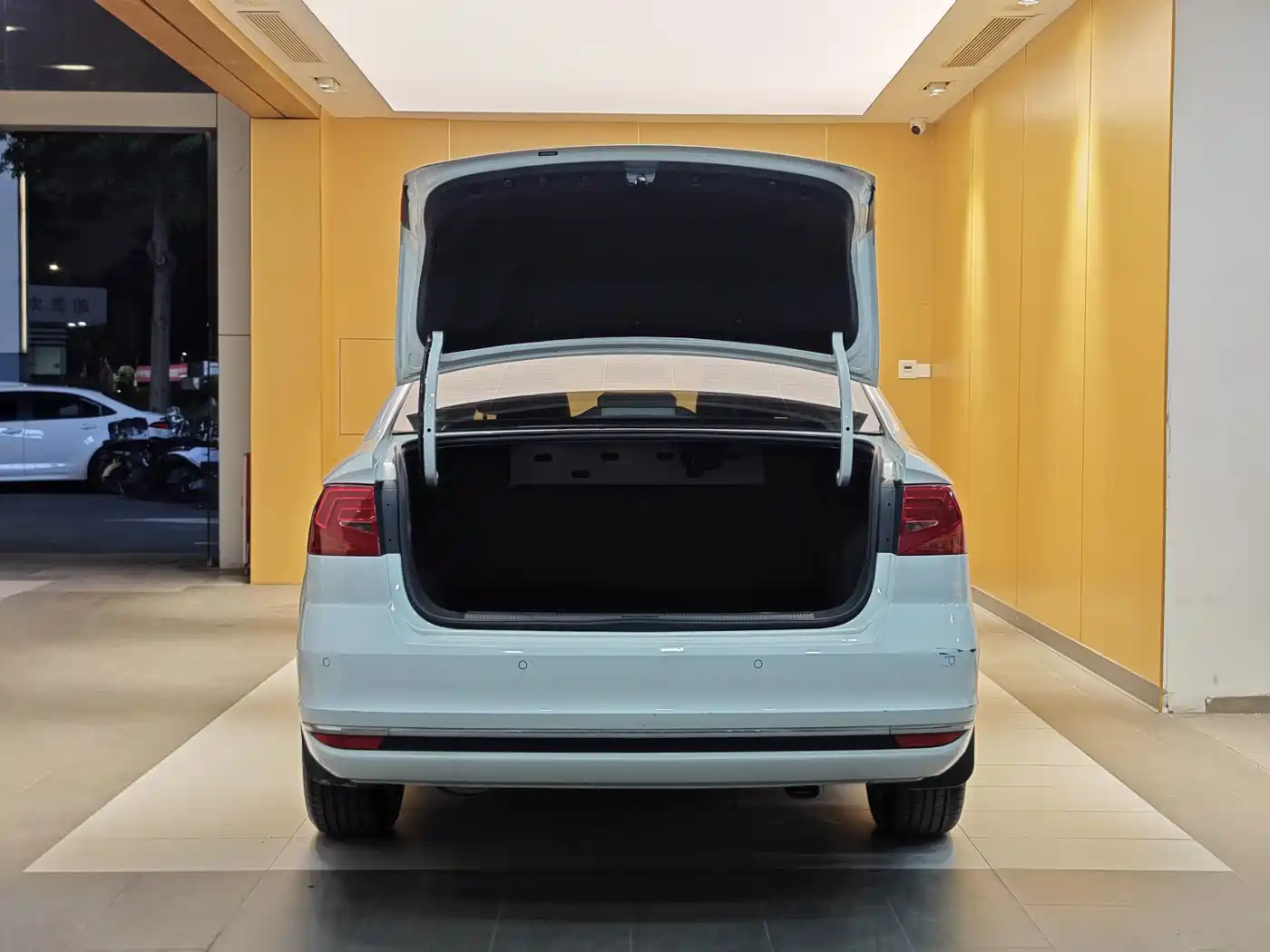 Volkswagen Bora 2018 1.5L Automatic Comfort фото 26