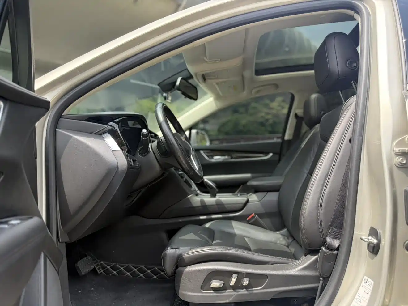 Cadillac XT5 2016 28T AWD Luxury Model фото 13