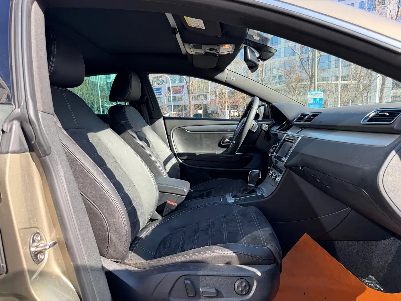 Volkswagen FAW-Volkswagen CC 2016 Model 1.8TSI Luxury фото 21