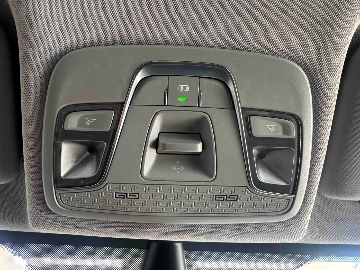 GEELY AUTOMOBILE VISION X3