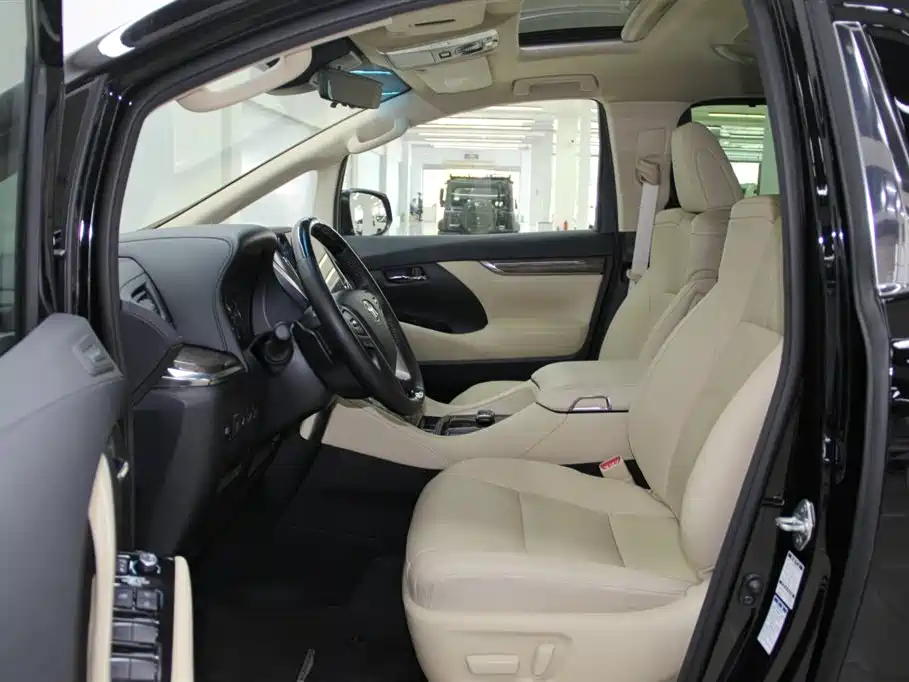 Toyota Alphard 2021 Hybrid 2.5L Premium фото 7