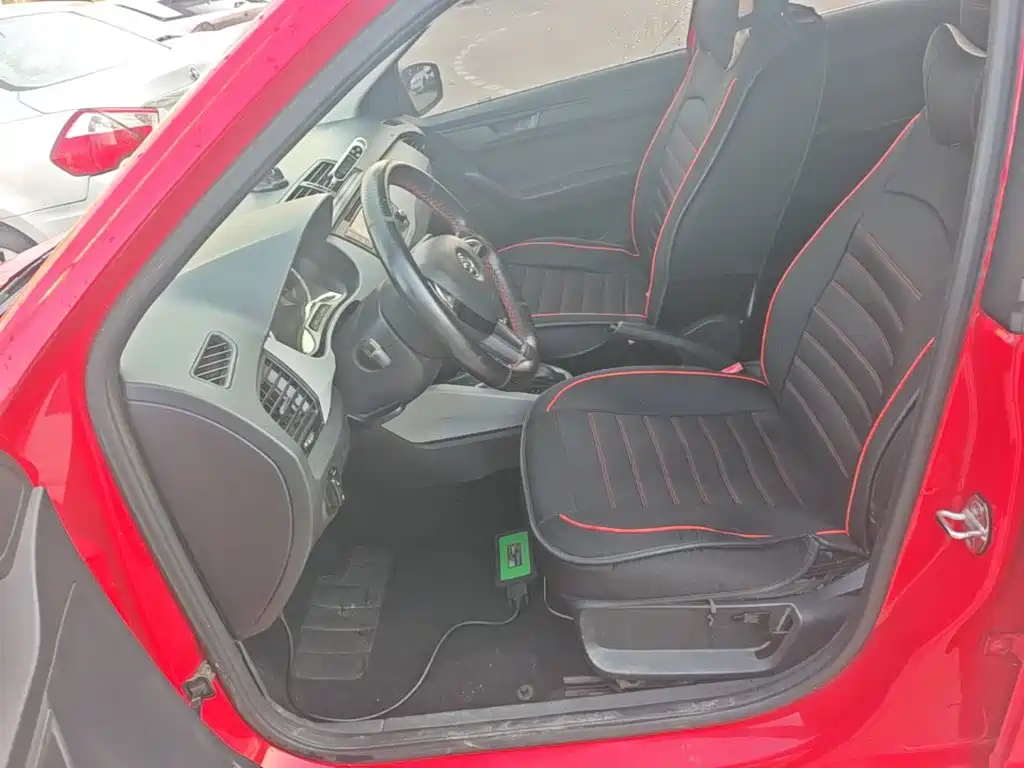 Škoda Fabia 2017 2016 1.4L Automatic Car Enjoy Edition