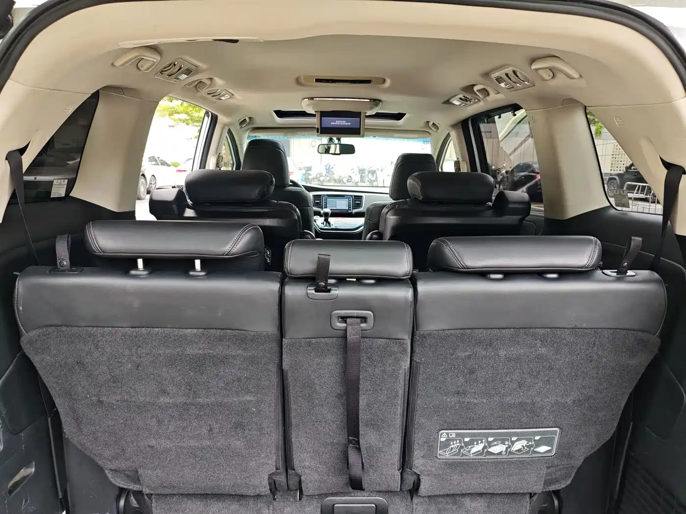Photo 14 - Honda Odyssey