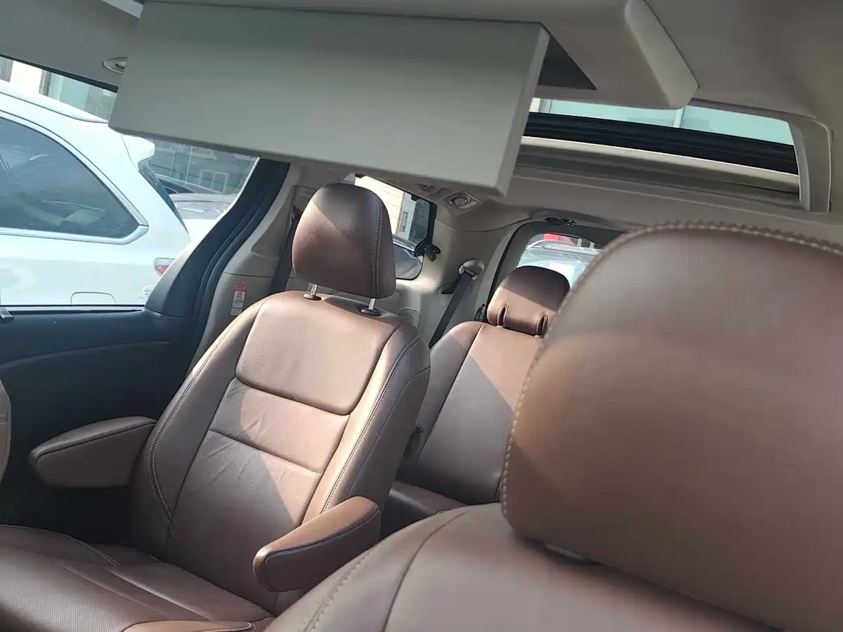 Toyota Sienna 2015 3.5L 4WD L фото 6