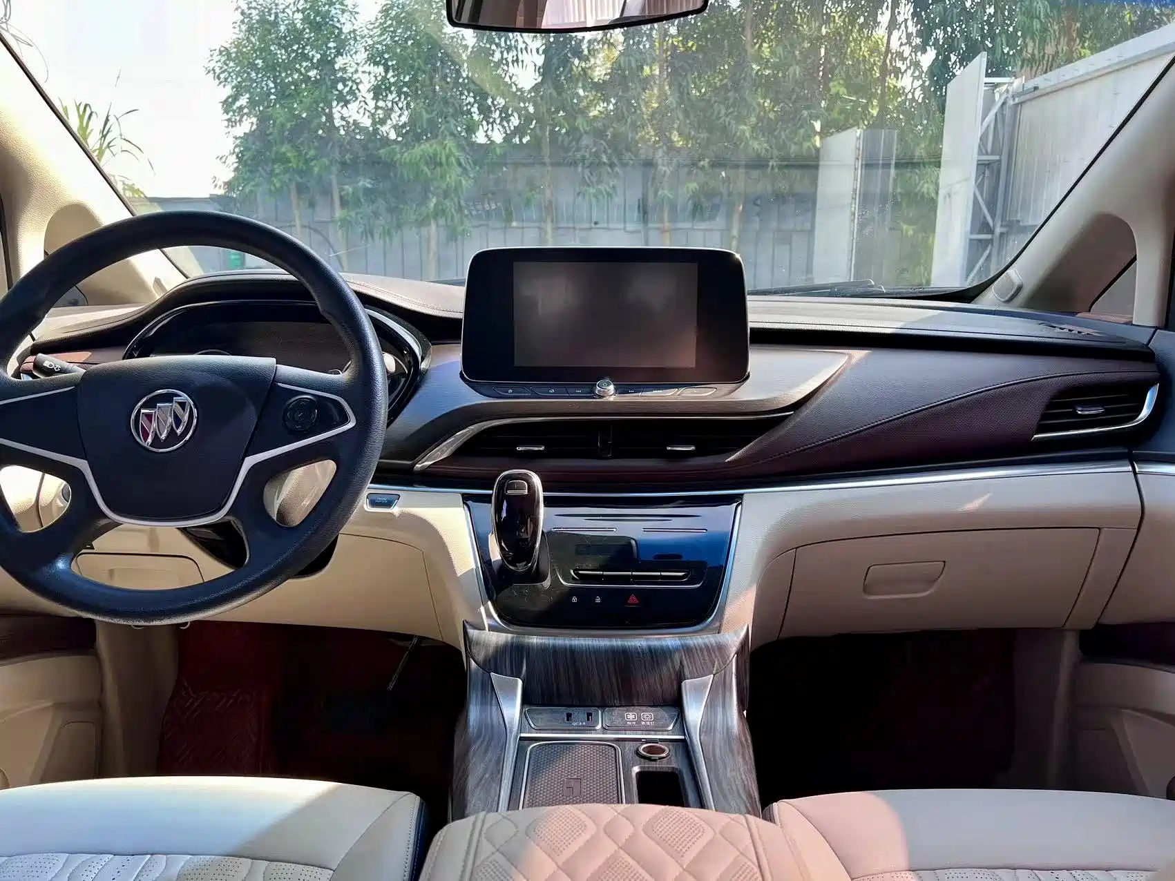 Фото 11 - Buick GL8