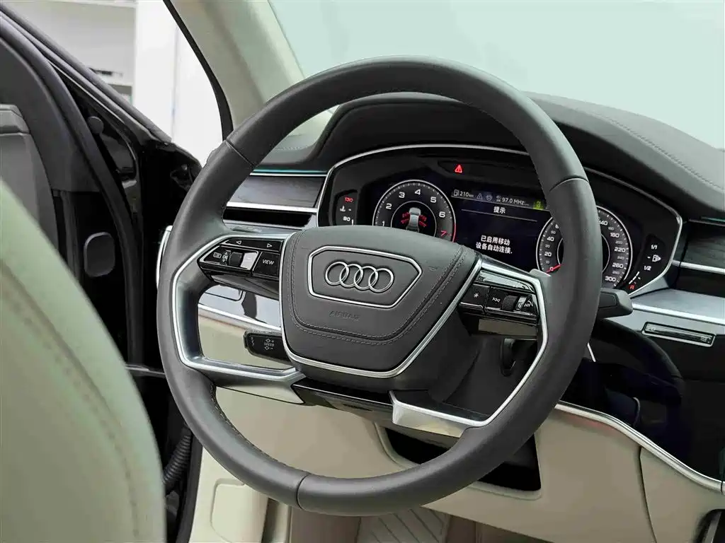 Audi A8 2025 A8L Horch Founder Edition 55TFSI фото 13