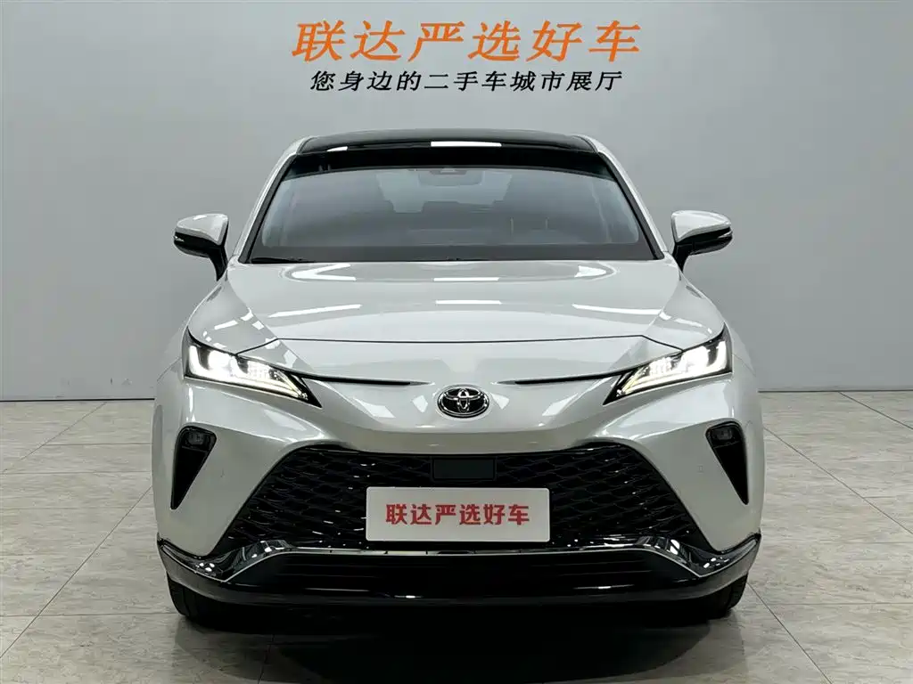 Toyota Venza 2022 2.0L CVT 2WD Premium фото 22