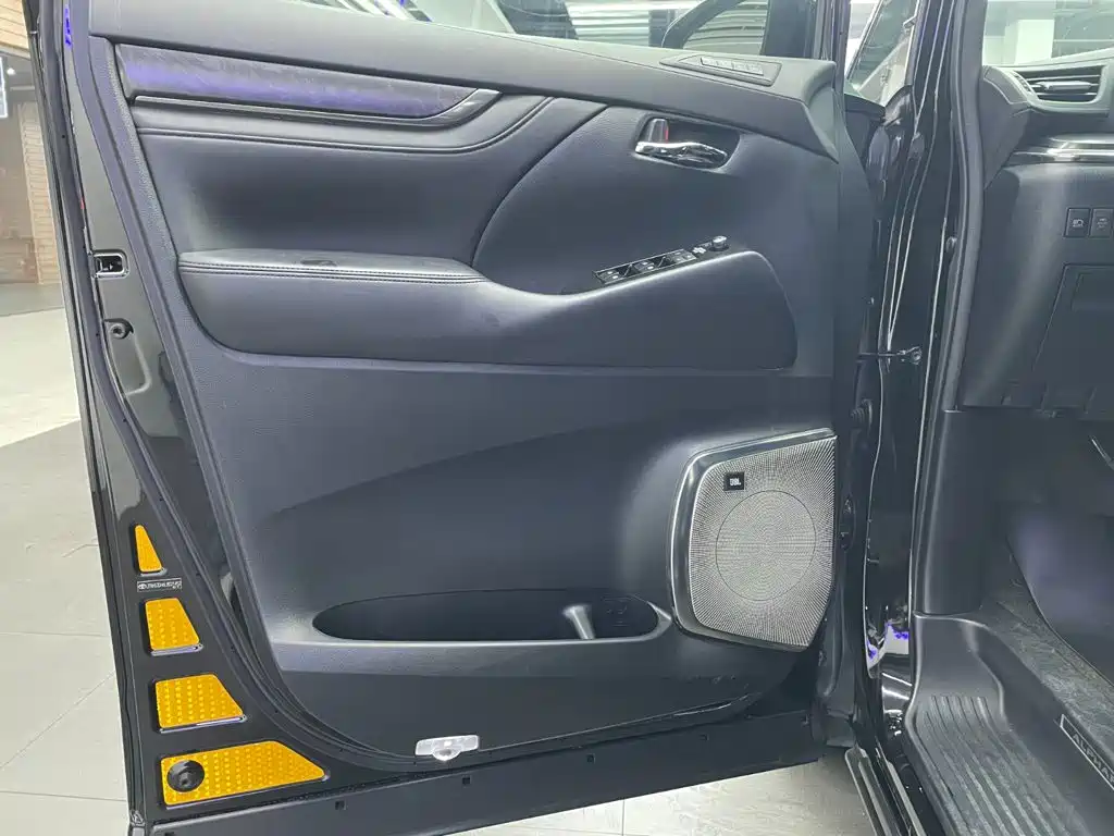 Toyota Vellfire 2020 2020 Twin Engine 2.5L HV Luxury Edition