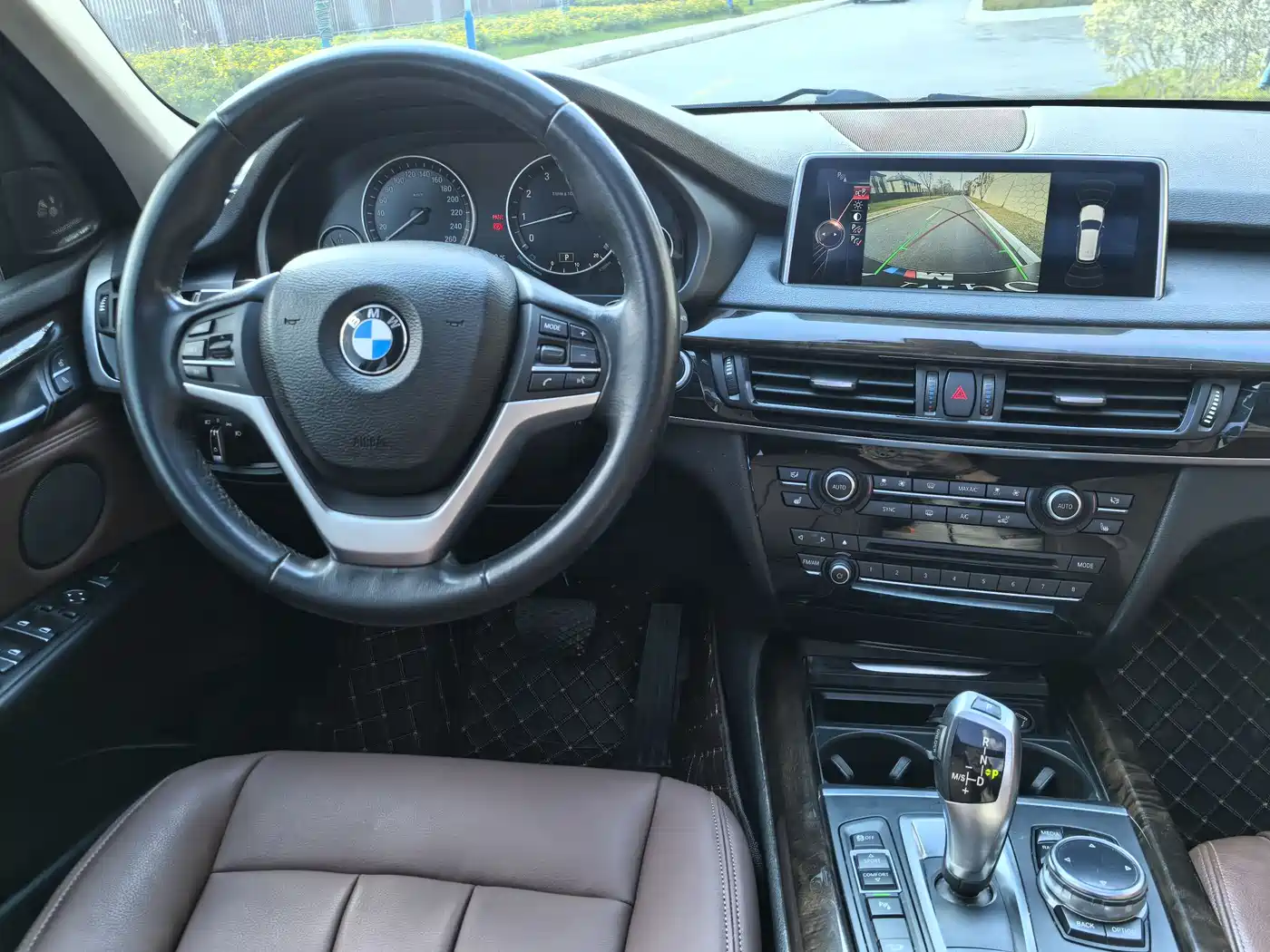 BMW X5 (Import) 2014 xDrive35i Leading фото 10