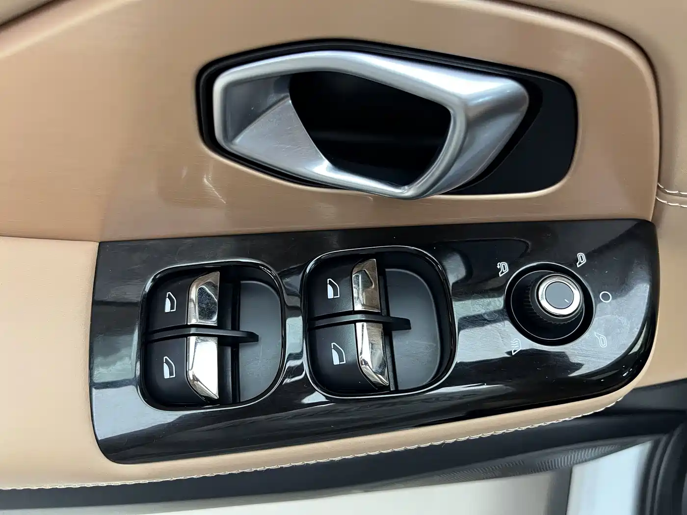 NIO ES8 2018 2018 Founder Edition