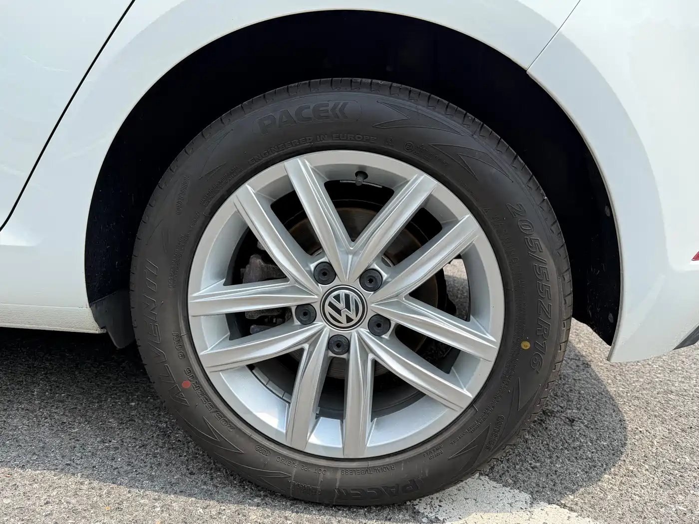 Volkswagen Golf 2018 230TSI Automatic Comfort фото 16