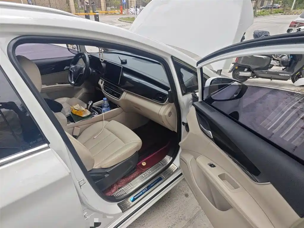 BYD Song MAX 2019 1.5T Automatic Smart Connection Rui Yi 7-seater China V фото 19