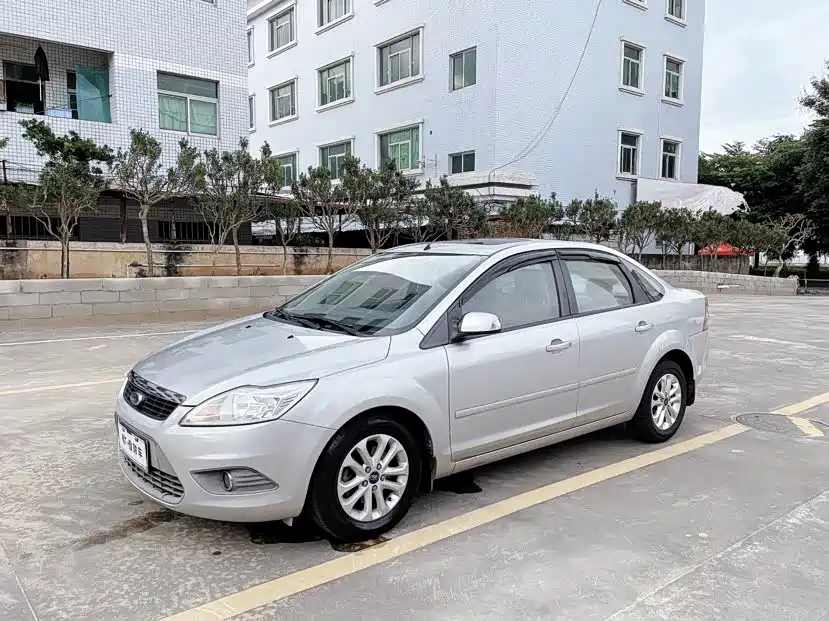 Ford Focus 2011 2011 Sedan 1.8L Automatic Fashion