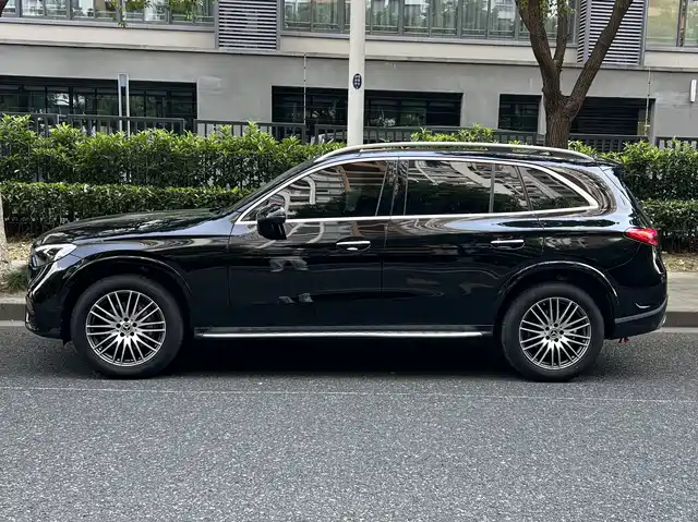 Mercedes-Benz GLC 2024 GLC 300 L 4MATIC Dynamic 5-seater — фото 3
