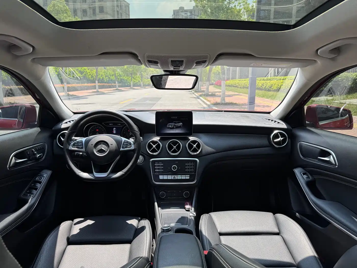 Mercedes-Benz GLA 2019 GLA 200 Dynamic фото 5