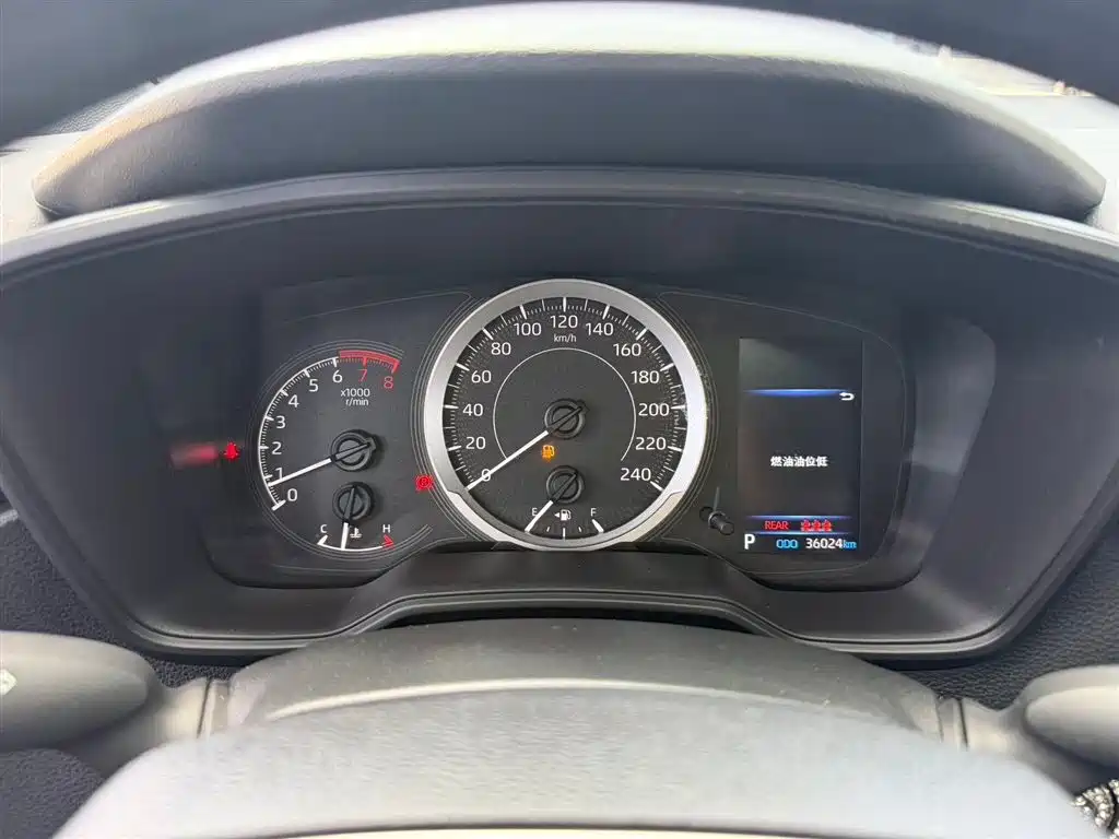 Toyota Levin 2022 185T CVT Luxury Edition фото 12