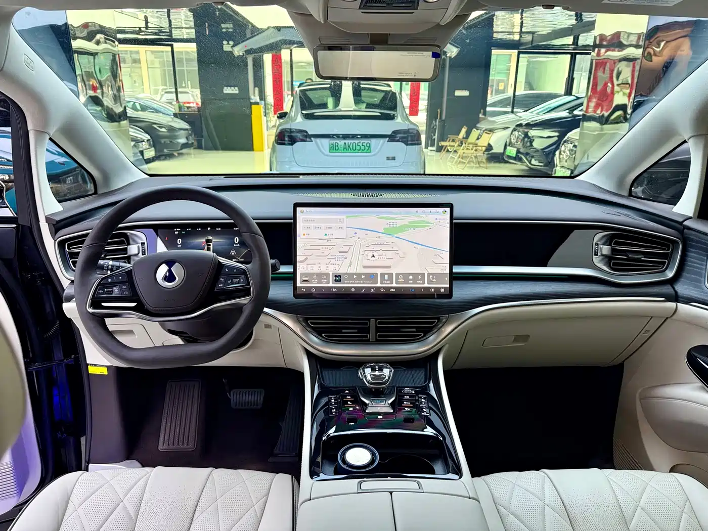 Denza D9 2024 DM-i 980 AWD Prestige фото 8