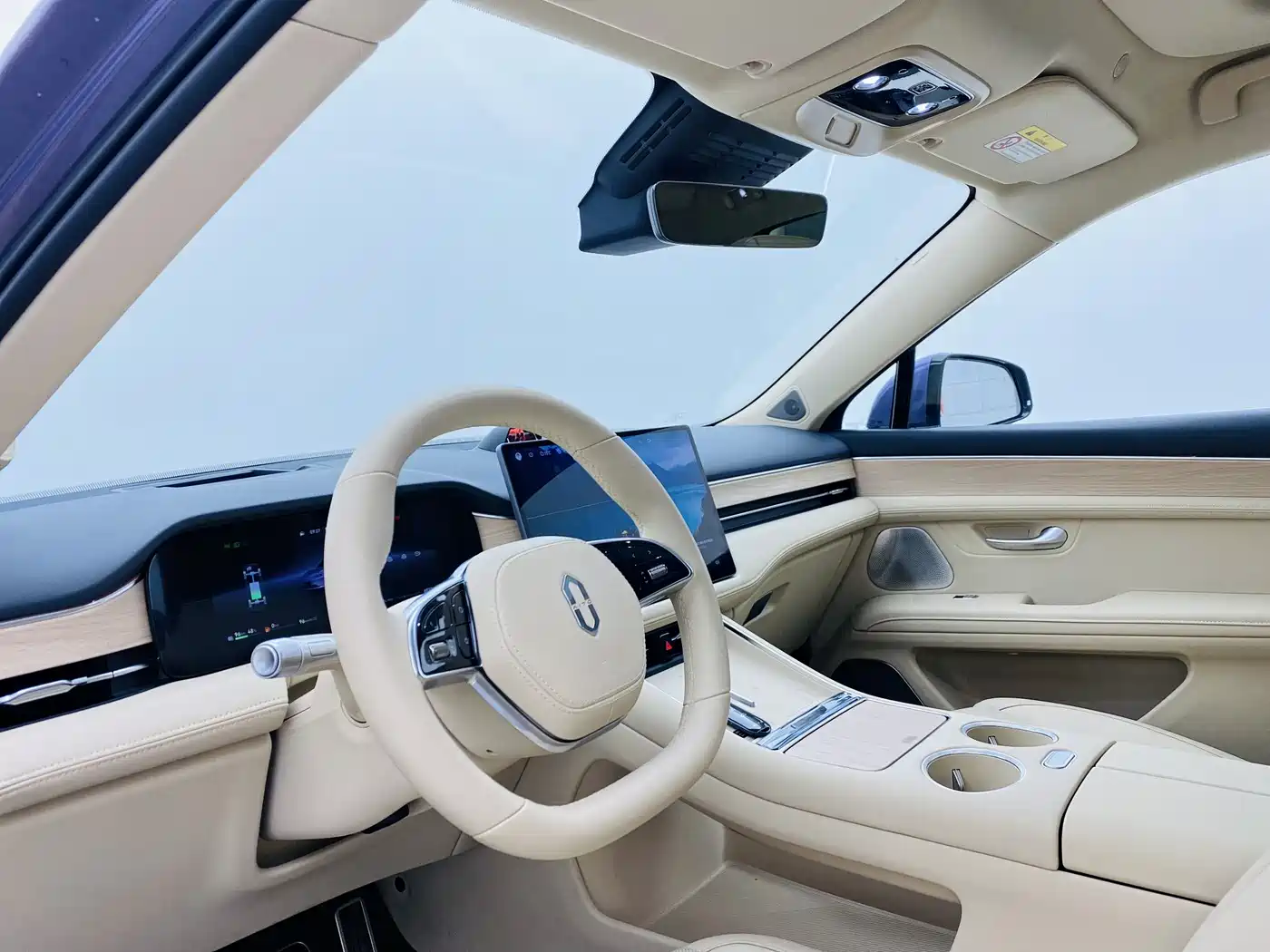 AITO Wenjie AITO M5 2025 Extended Range Ultra AWD фото 14