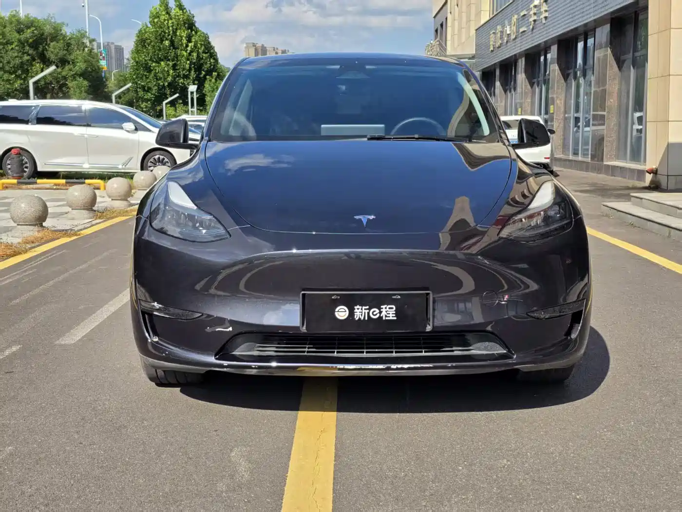 Фото 2 - Tesla Model Y