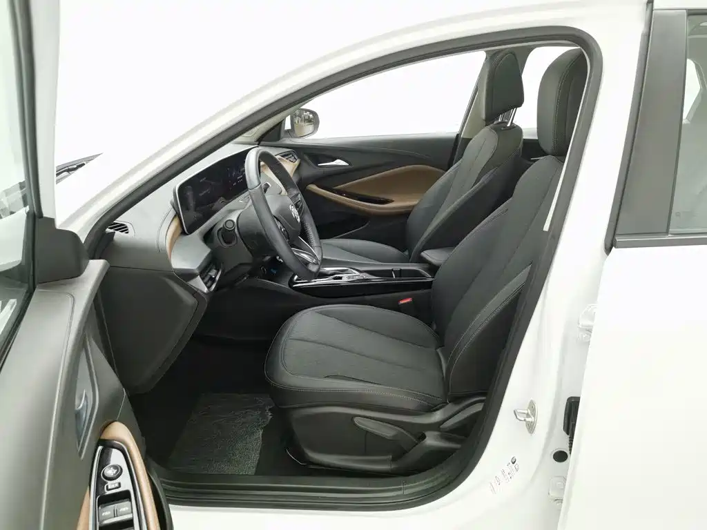 Фото 10 - Buick Verano