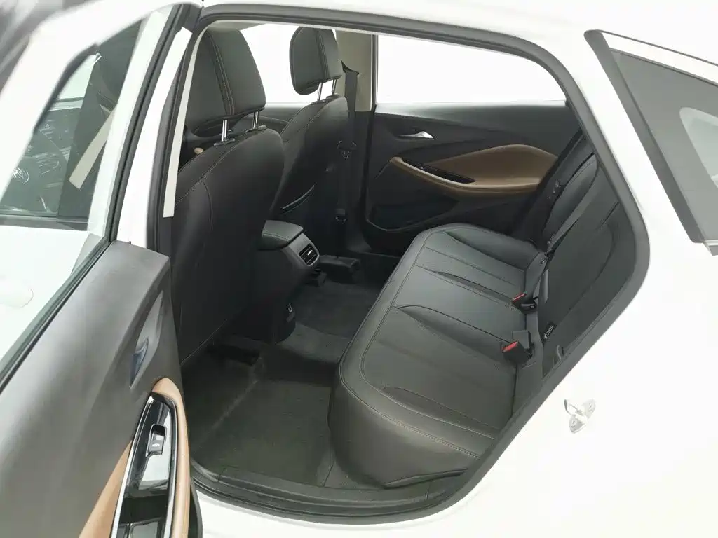 Фото 15 - Buick Verano