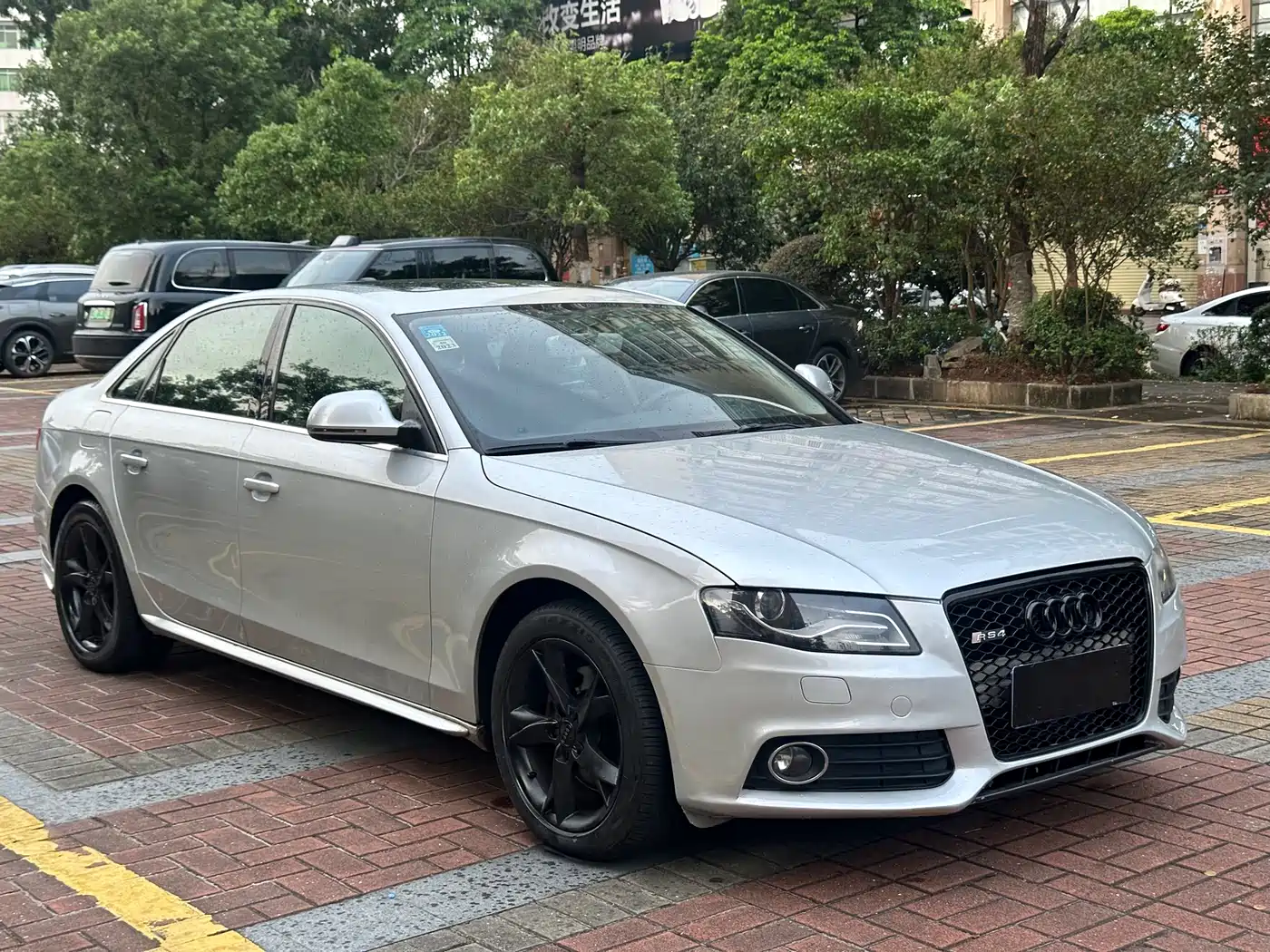Audi A4L 2010 2.0 TFSI Comfort фото 3