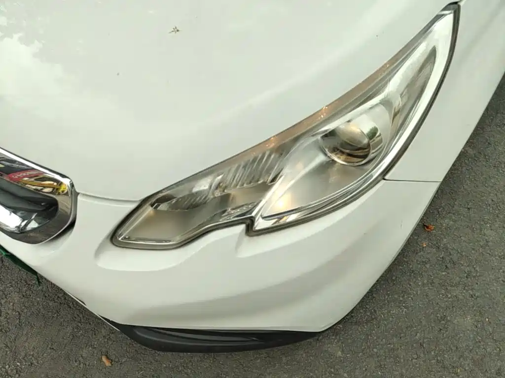 Peugeot 2008 2015 2014 1.6L Automatic Trend Edition