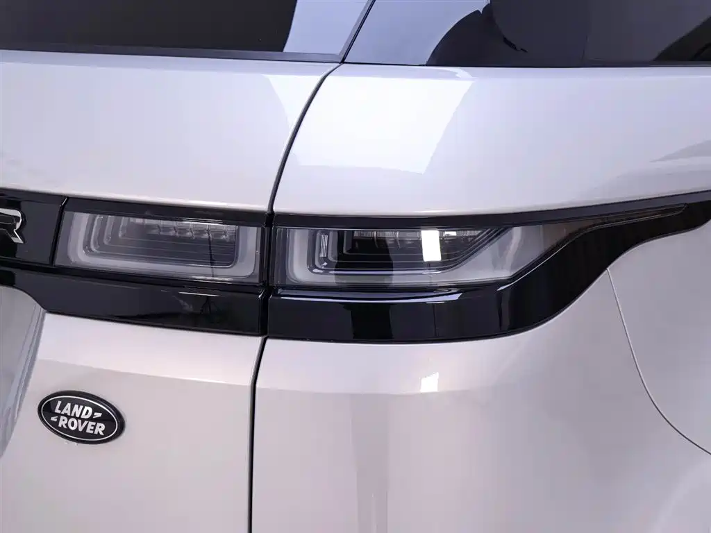 Land Rover Range Rover Evoque 2021 Range Rover Evoque L 249PS R-Dynamic S Performance Edition фото 9