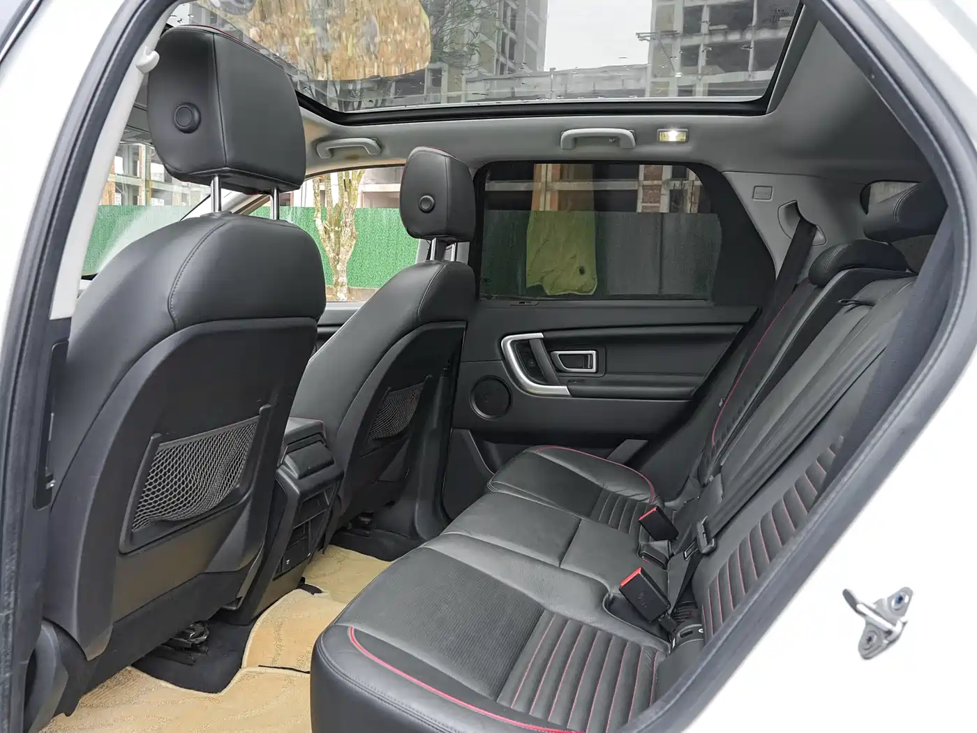 Фото 27 - Land Rover Discovery Sport