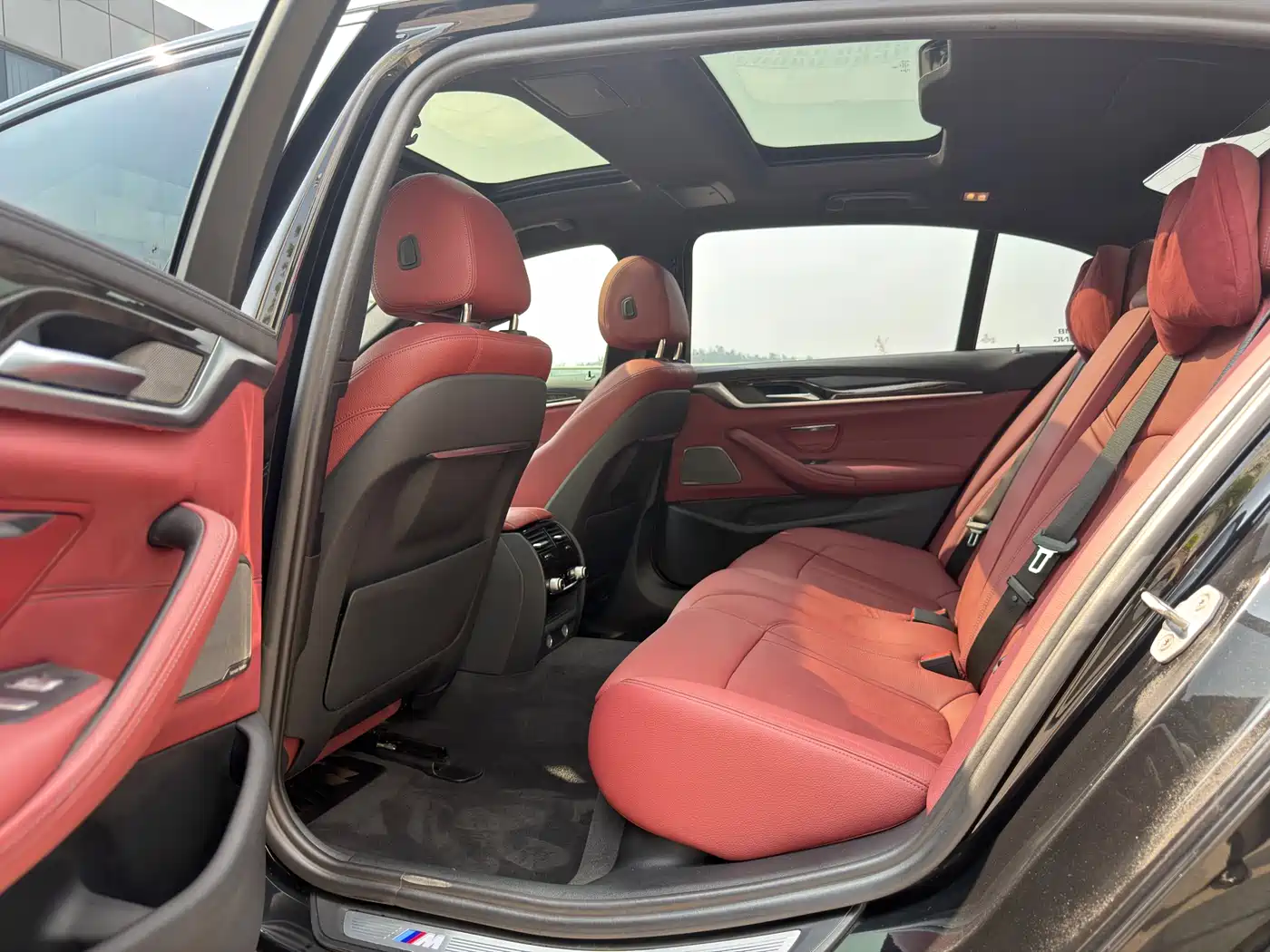 BMW 5 Series 2019 530Li Premium M Sport Package фото 6
