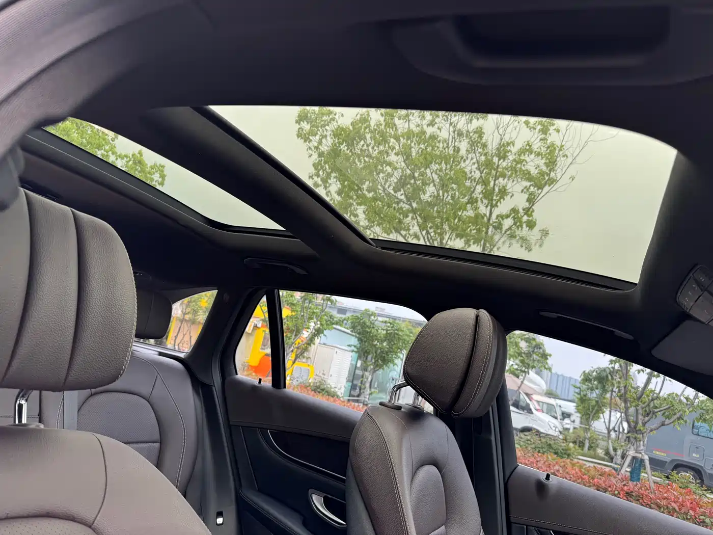 Mercedes-Benz GLC 2018 Facelift GLC 260 4MATIC Dynamic фото 22